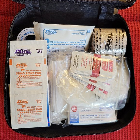 OEM Infiniti First-Aid Kit (for all Infiniti vehicles), velcro - Picture 4 of 7